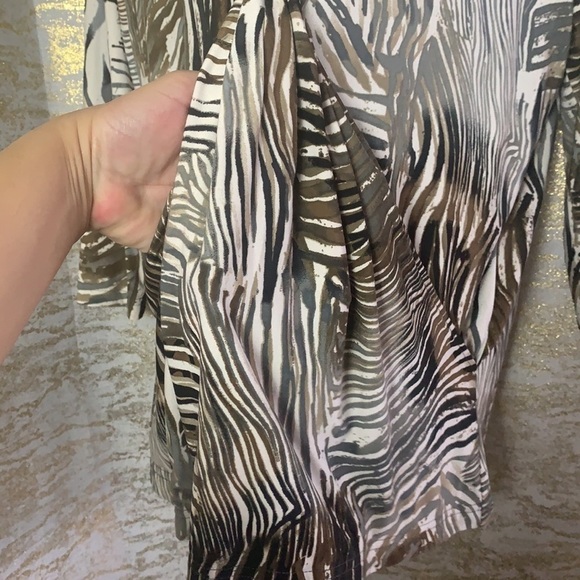 Bellissima Brown/Cream Animal Print 3/4 sleeve Blouse Size XL - Picture 6 of 11